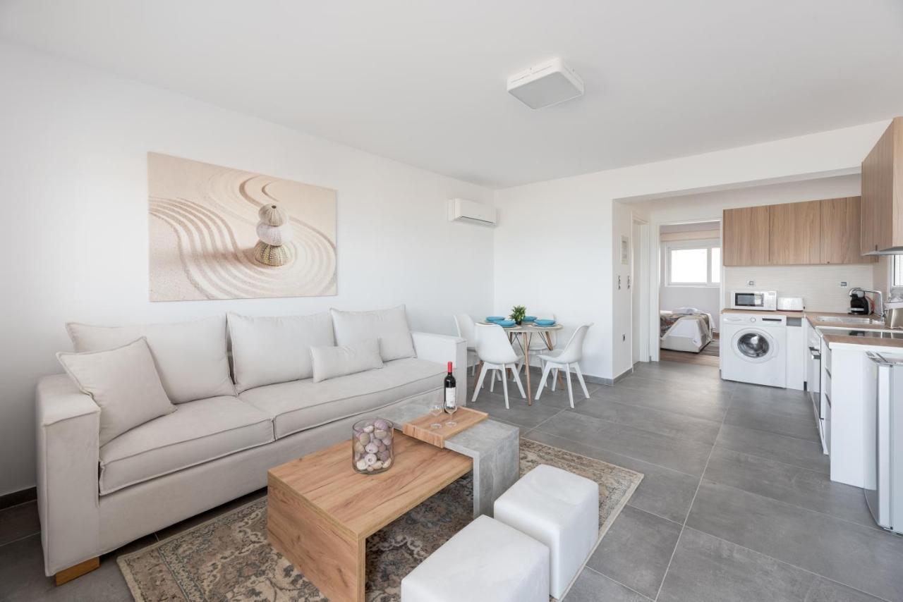 Costa Vasia Seaside Suites And Apartments Vrahati Eksteriør billede