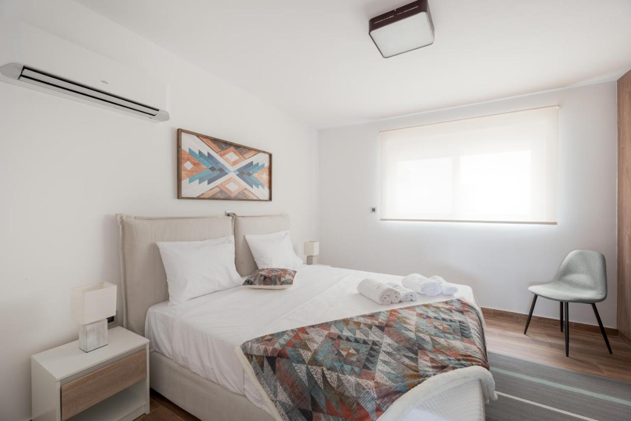 Costa Vasia Seaside Suites And Apartments Vrahati Eksteriør billede